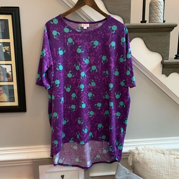 LuLaRoe Tops - LuLaRoe Purple Minnie Mouse Oversized Shirt sz M NWOT